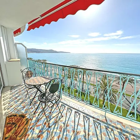 Daire Waterfront With Stunning Panoramic Outlook