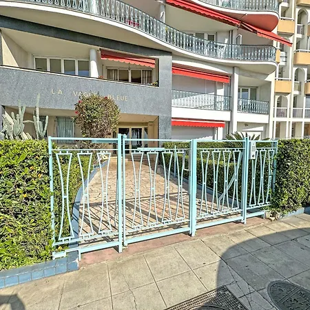 公寓 Waterfront With Stunning Panoramic Outlook