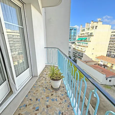 Apartment Waterfront With Stunning Panoramic Outlook *