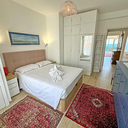 Apartment Waterfront With Stunning Panoramic Outlook Nice